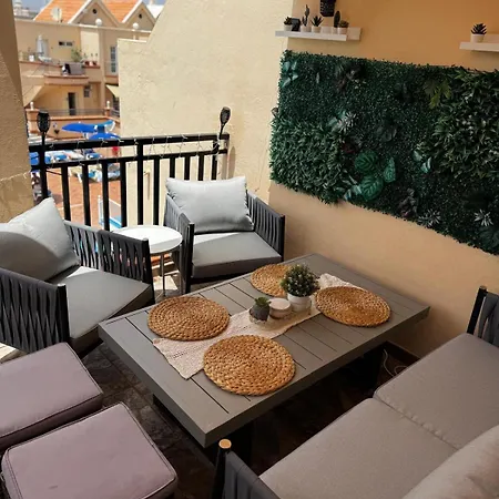 Casa Crown Maisonette Mit 2 Schlafzimmern Und Poolblick Apartment